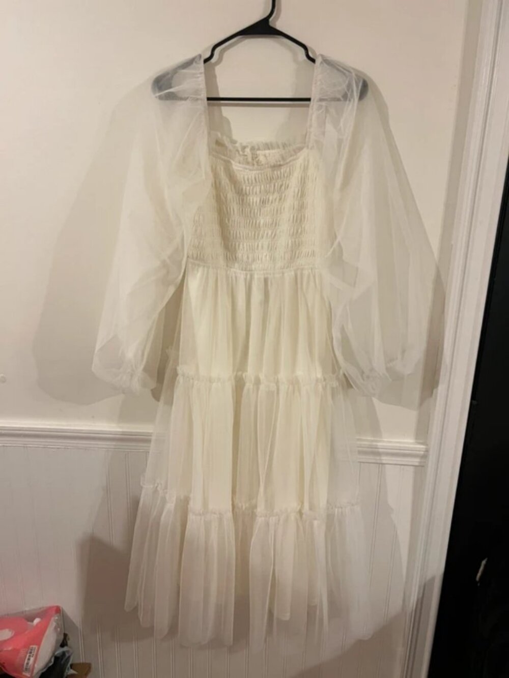 White puffy midi dress - L